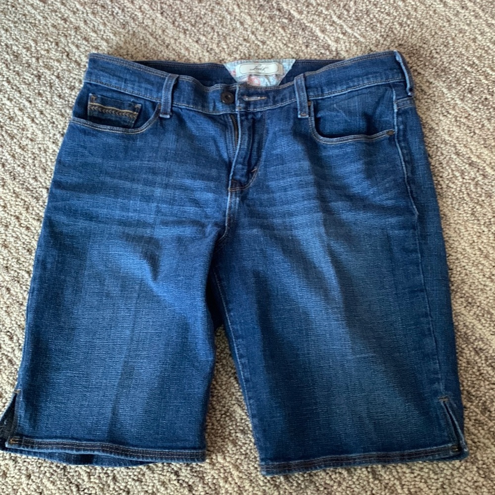 Blue Jean shorts.
